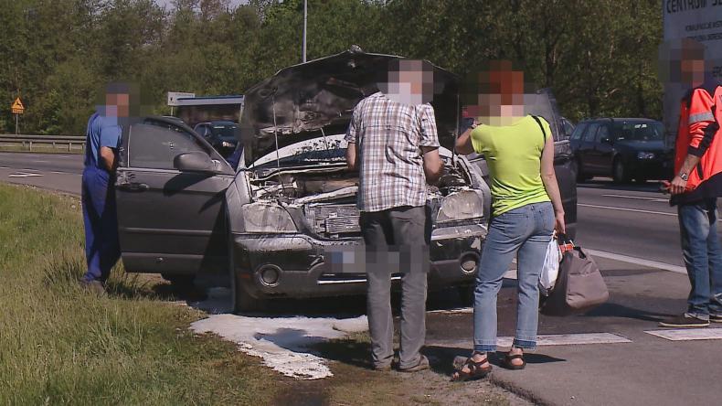 Kolizja i pożar – pechowy dzień na lokalnych drogach