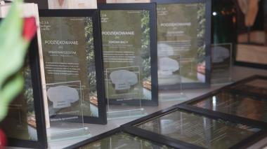 Uczniowie i szefowie kuchni przygotowali autorskie dania