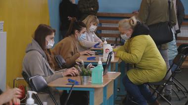 Brakuje szczepionek, konieczna ponowna rejestracja