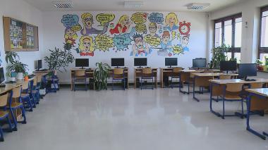 Nauczycielka plastyki przygotowała dla uczniów kolorowe sale