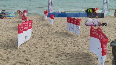 Symbol polskiego plażingu ponownie pomaga ratować