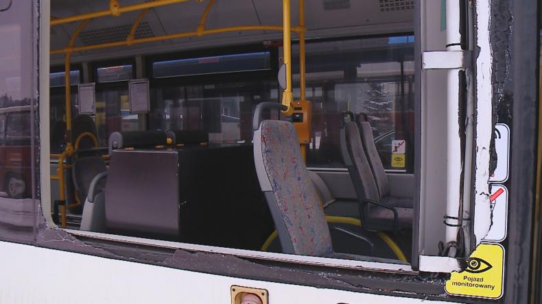 Zatrzymano 14-Latka, który miał ostrzelać autobus w Rumi
