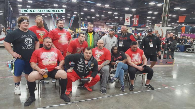 Przywitali Ostaszewskiego, (już) zawodowego strongmana