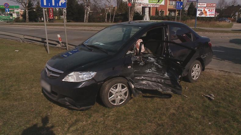 Zderzenie dwóch aut w Rumi