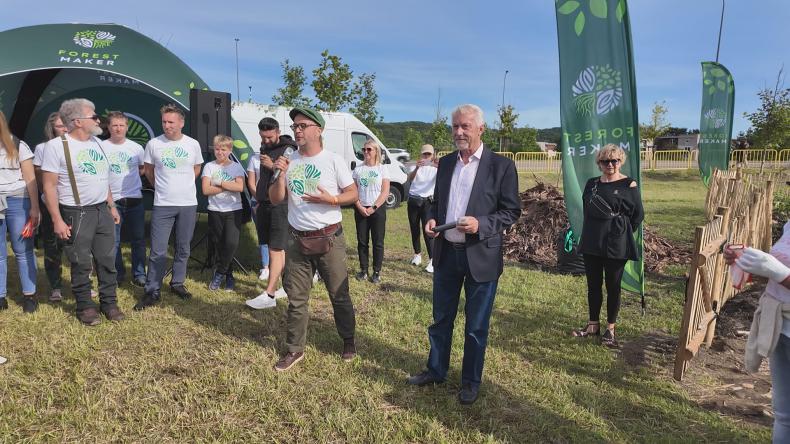 Wspólnie posadzili mikrolas