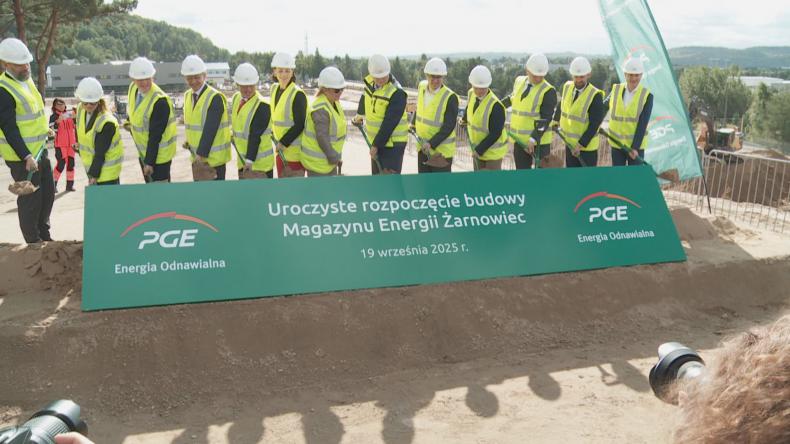 PGE rozpoczęła budowę największego w Polsce bateryjnego magazynu energii