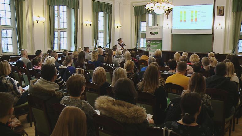 Wyjaśniali zasady zatrudniania obcokrajowców