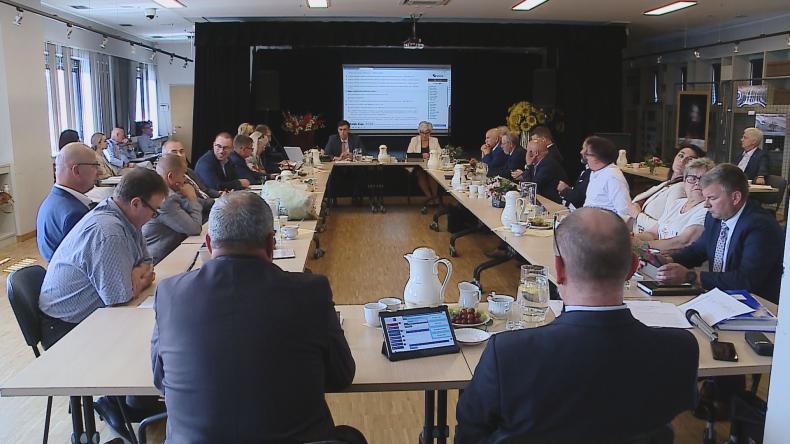 Wójt Przemysław Kiedrowski z absolutorium