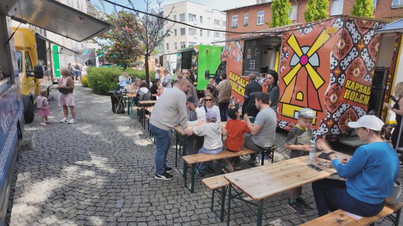 Ulica Wałowa zamieniła się w kulinarną aleję