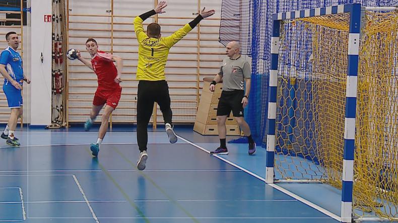 Tytani przegrywają po rzutach karnych