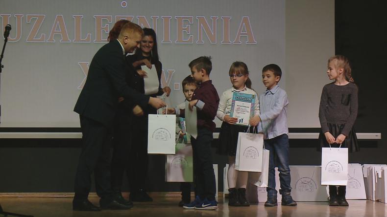 Walczą z uzależnieniami za pomocą sztuki