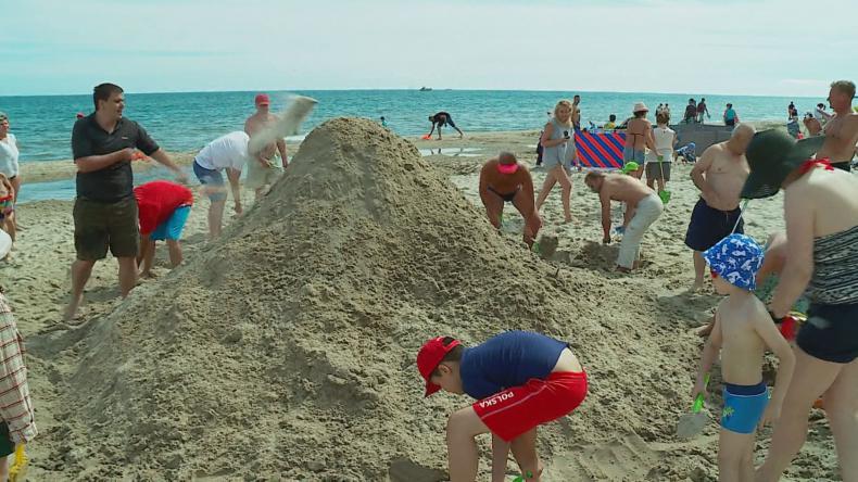 Sypali najwyższą górę Pomorza