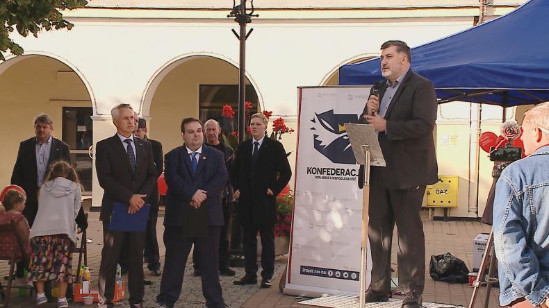 Artur Dziambor na wejherowskim pikniku Konfederacji