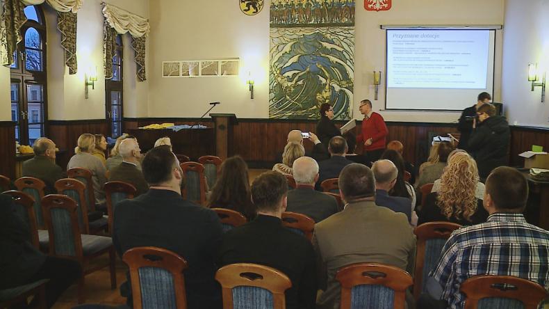 Setki tysięcy na puckie stowarzyszenia