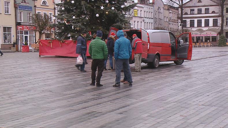 Wigilia dla potrzebujących na puckim rynku