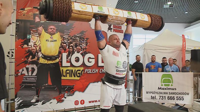 Strongmani zmierzyli się w wyciskaniu belki