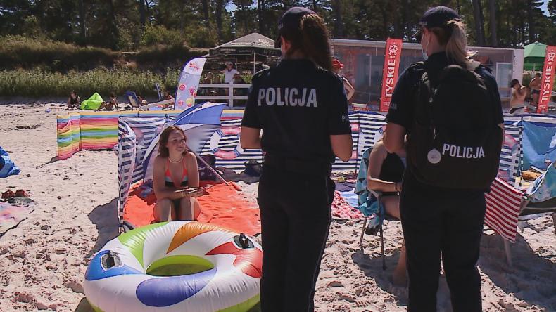 COVID-19 nie zwalnia, służby zapowiadają więcej kontroli