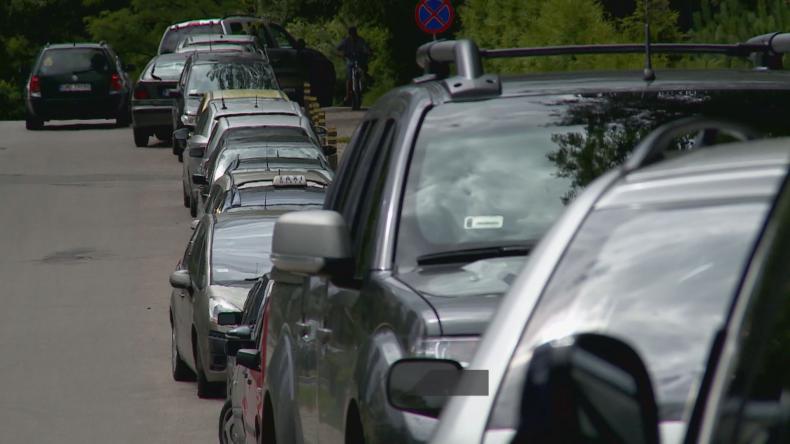 Łamią przepisy zamiast korzystać z nowego parkingu