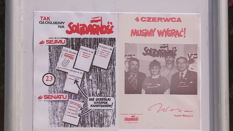 Zaśpiewali hymn Polski na pamiątkę wyborów 1989’