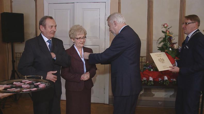 Medale od prezydenta za lata w małżeństwie