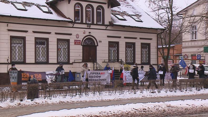 Kolejny protest w obronie niezależnych sędziów
