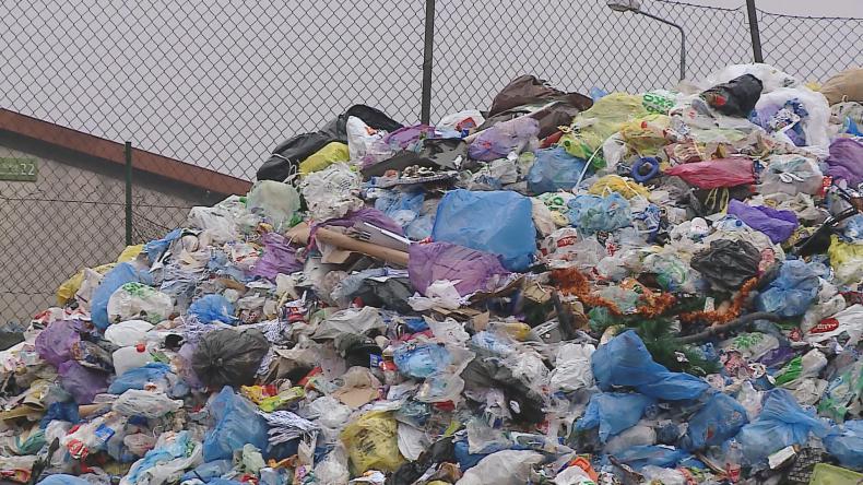 Uchwalono podwyżkę za wywóz śmieci w Luzinie