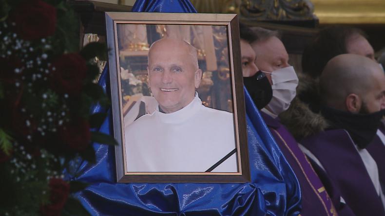 Przyjaciele i parafianie pożegnali proboszcza Żarnowca