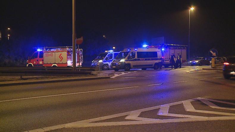 Kobieta weszła pod motocykl, nie żyją dwie osoby