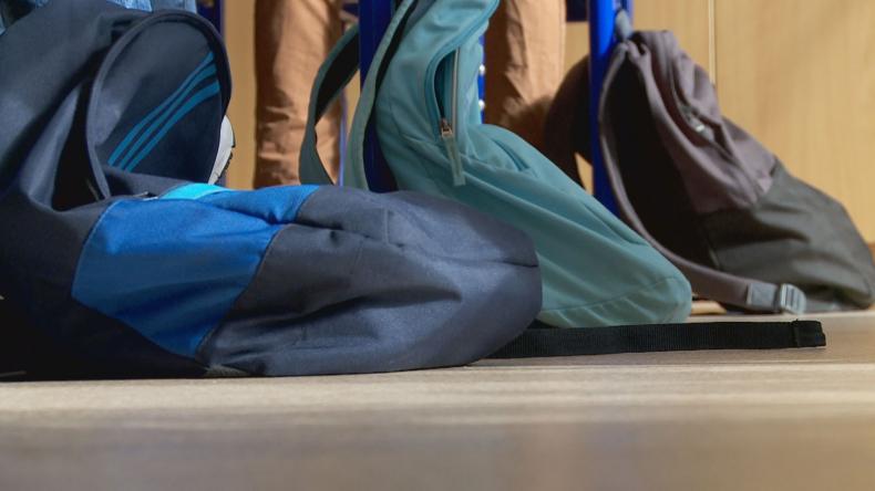 Plecaki uczniów pod kontrolą