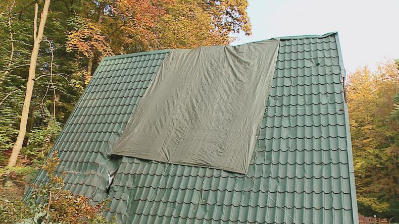 Harcerze z Wejherowa liczą na wsparcie, wichura zniszczyła domek na bazie