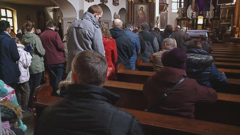 Tłumy w kolejce po rozgrzeszenie