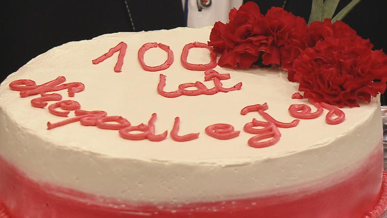 Rekordowy hymn narodowy połączył uczniów