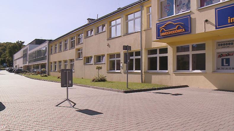 Epidemia dotyka coraz więcej szkół