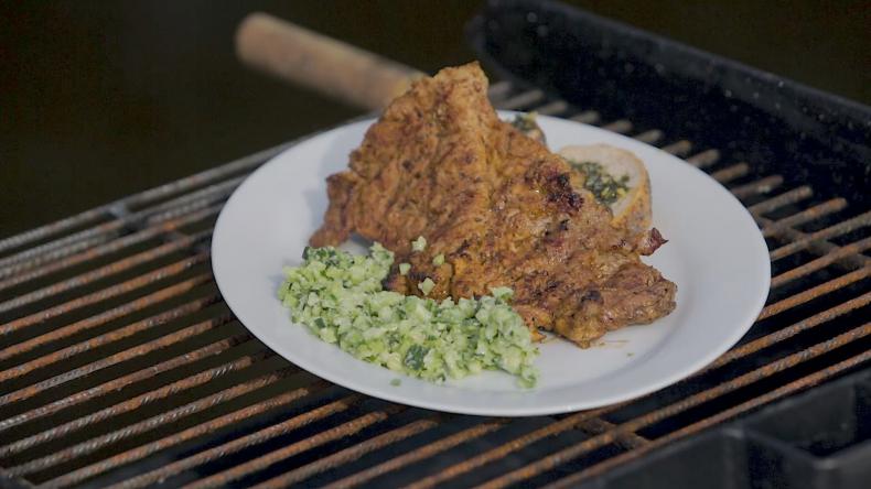 Pstrąg i karkówka z grilla