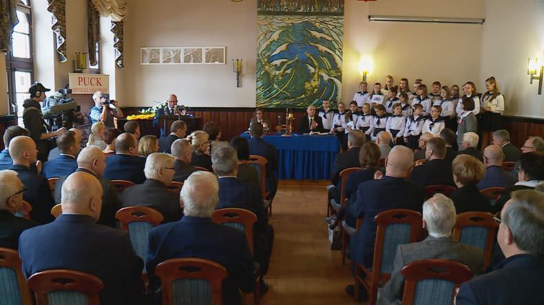 Puck rozpoczął świętowanie Zaślubin