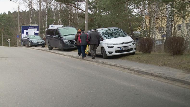 Parkujesz na chodniku? Trafisz do galerii strażników