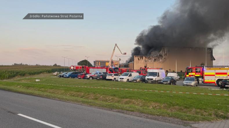 Z pożarem walczyło 300 strażaków