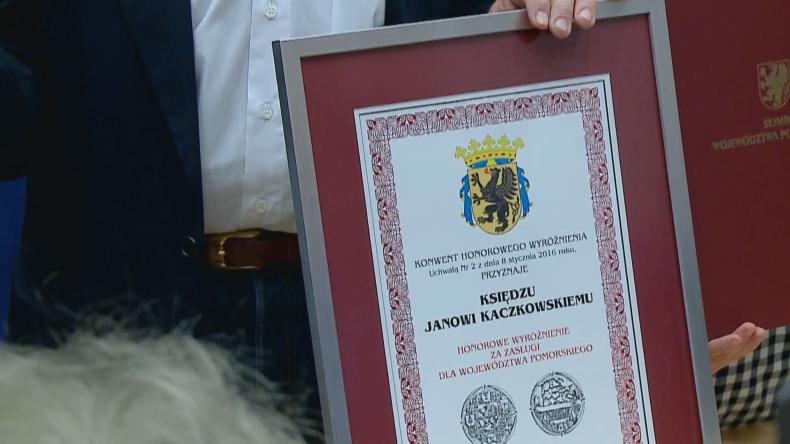 Ks. Jan z najwyższą nagrodą województwa pomorskiego