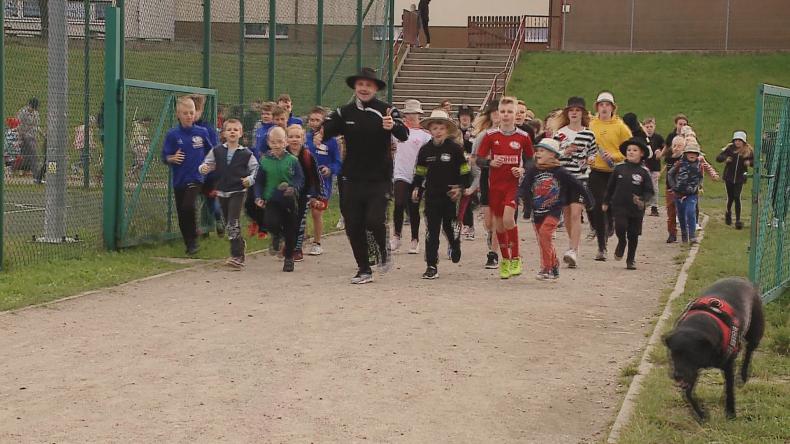 Zachęcali do biegania przy pomocy książkowego bohatera