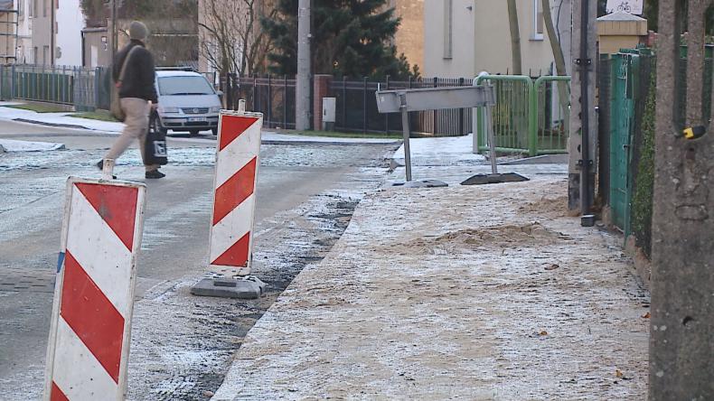 Samorząd dotrzymuje obietnicy, powstaje kolejny chodnik