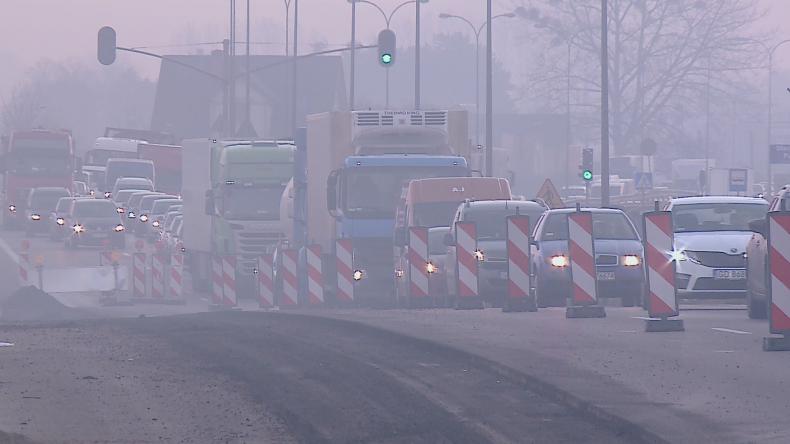 Korki przy „Zrywie” jeszcze do końca tygodnia