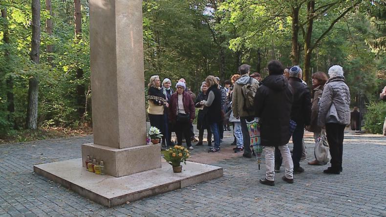 Przyjeżdżają do Rybna z całego świata