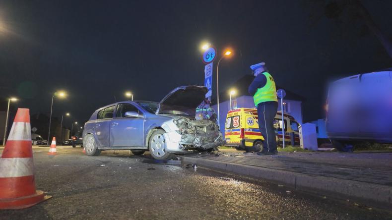 Zderzenie dwóch aut na ulicy Przemysłowej