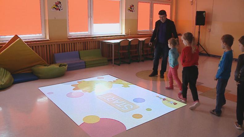 Światło, zmysły i nowoczesność w lekcyjnej sali