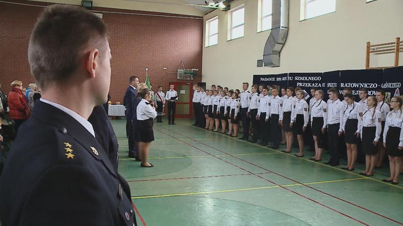 Awanse i sprzęt dla młodych strażaków