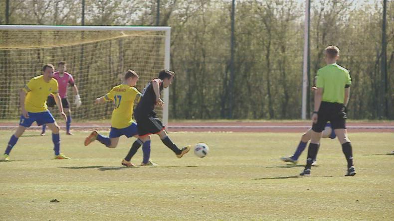 Stolem remisuje, Orkan z przerwą na oddech