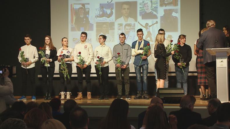 Najlepsi sportowcy w powiecie uhonorowani na gali