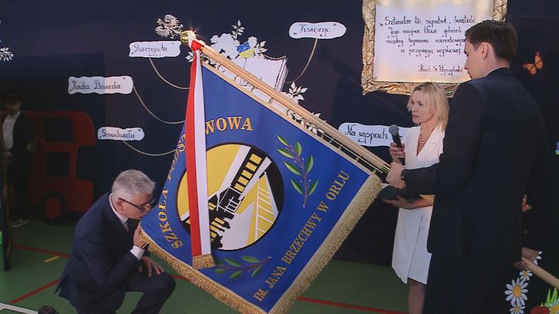 Szkoła w Orlu ma swój sztandar