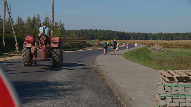 Droga z Goszczyna do Karwieńskich Błot na ukończeniu
