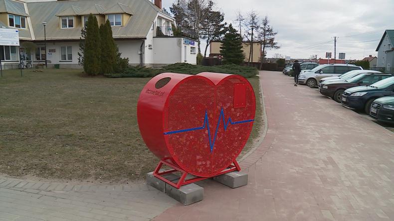 Serduszka na nakrętki pomagają w Luzinie